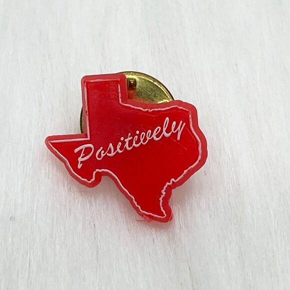 🔮 5/$25 Vintage‎ Positively Texas Pin - Picture 1 of 3